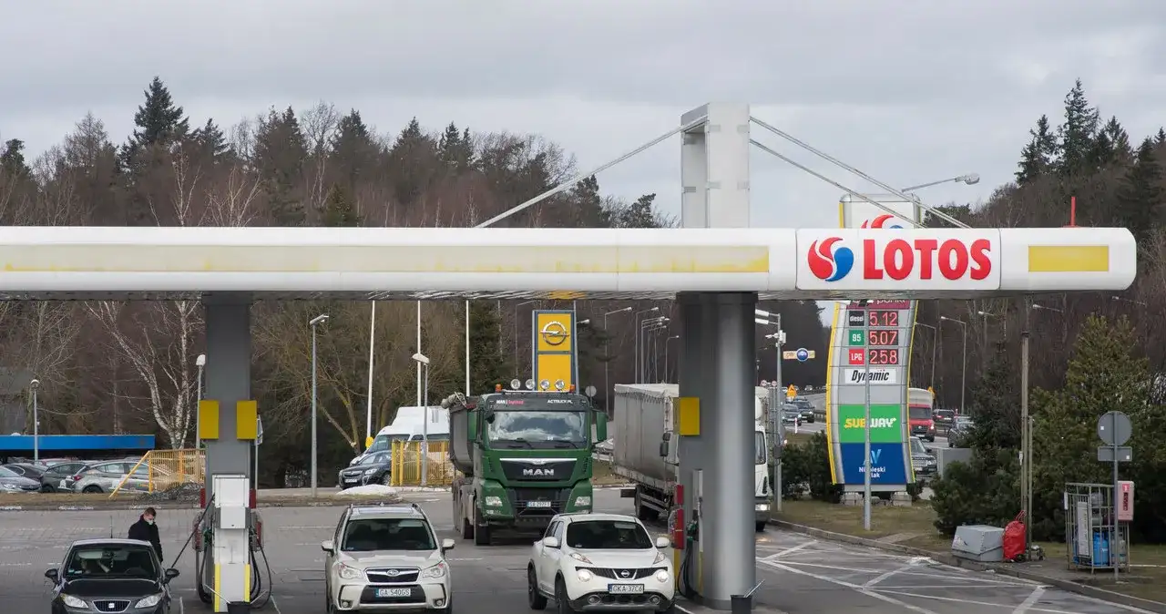 Stacja Lotos Genowefa: kompleksowe usługi i paliwa w Konińskiem