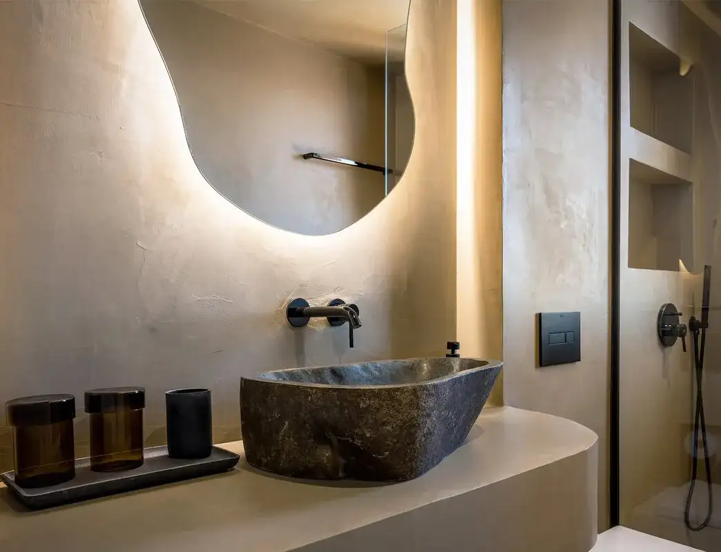 Oświetlenie lustra w łazience: Jak uniknąć błędów i wybrać idealne?