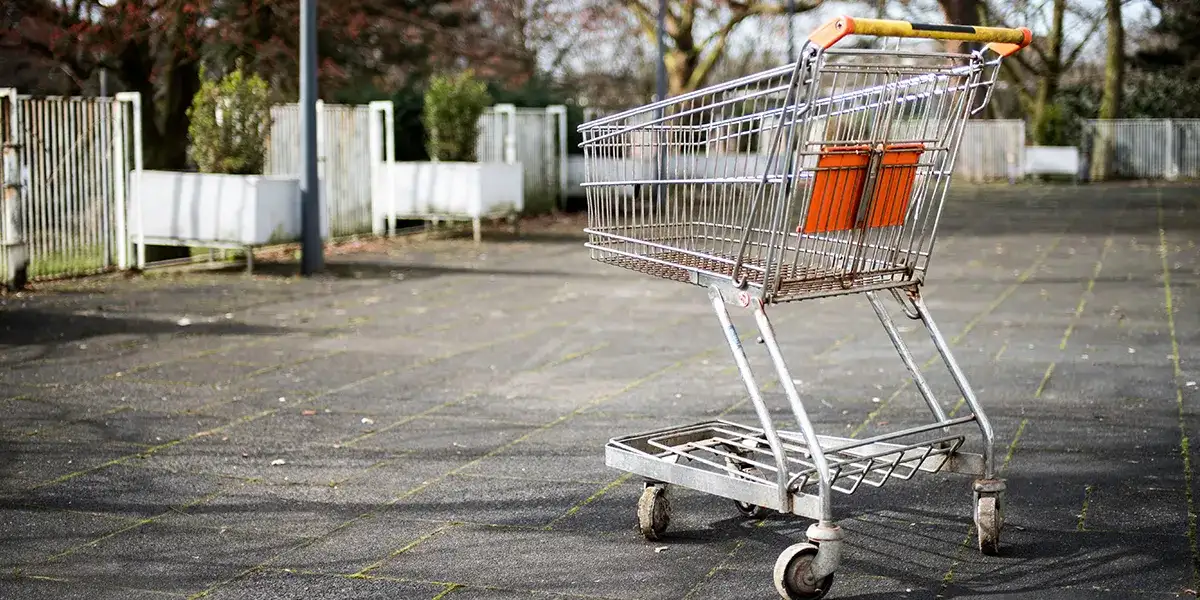 Czy zakupy w niedzielę to grzech? Odkryj moralne dylematy tej kwestii