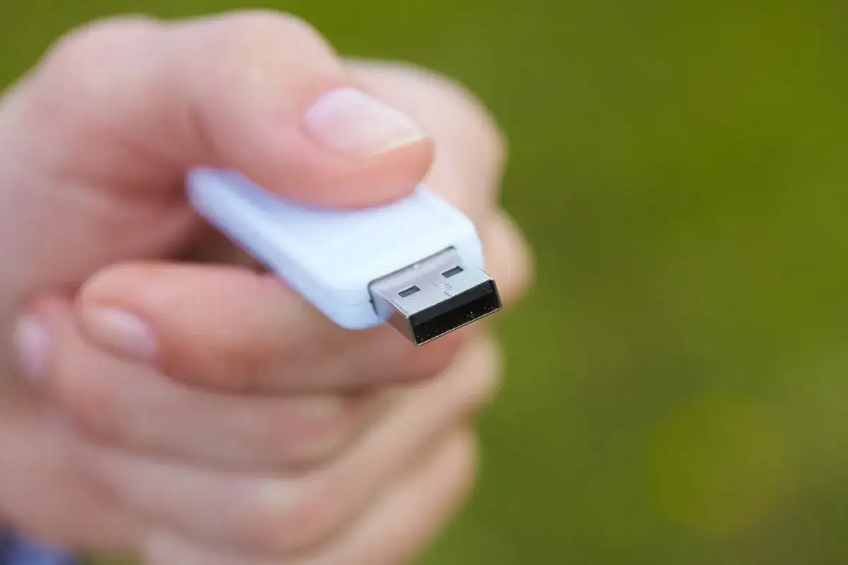 FAT32, NTFS, exFAT: Jaki format pendrive'a? Uniknij błędów!