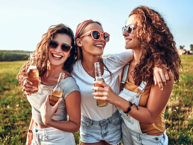 Czy piwo karmi szkodzi? Sprawdź, jak wpływa na zdrowie i wagę