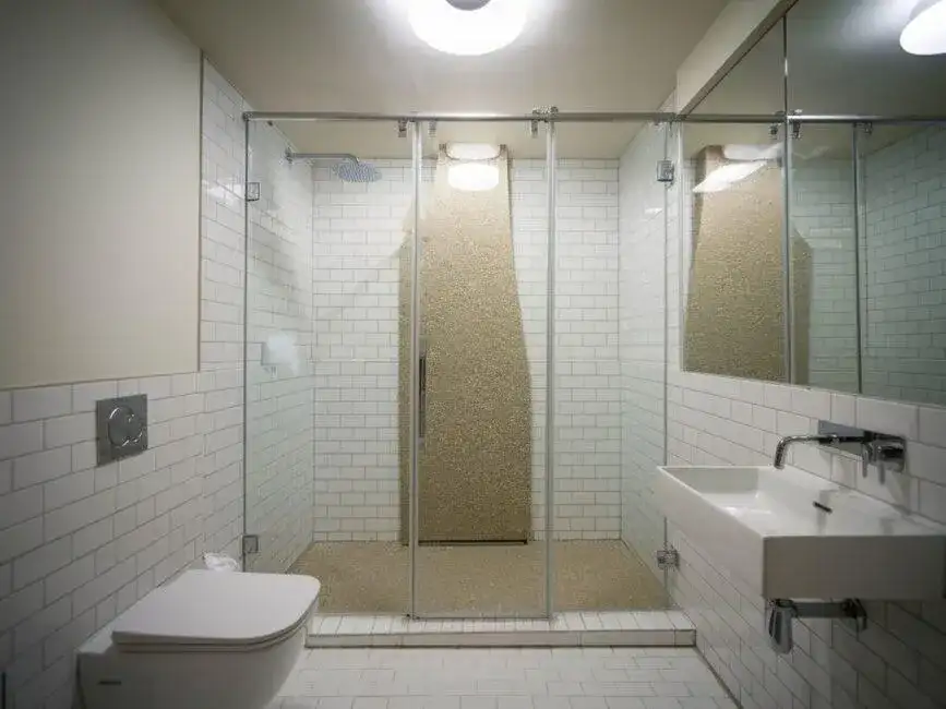 Alternatywy dla silikonu do kabiny prysznicowej - skuteczne i trwałe rozwiązania