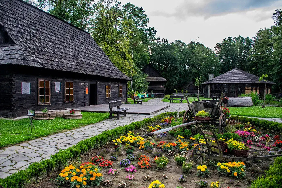 Skansen wsi pszczyńskiej: Odkryj fascynującą historię i atrakcje