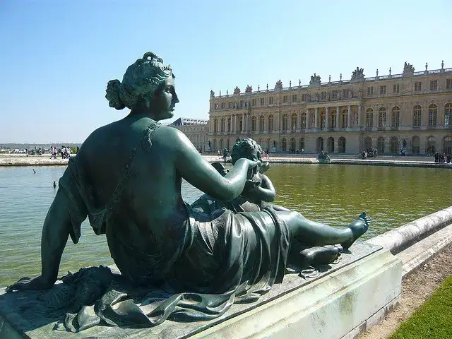 Okolice Paryża co warto zobaczyć: ukryte skarby i popularne atrakcje