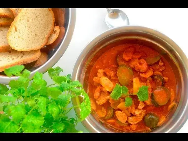 Jak zrobić strogonowa z szynki wieprzowej - łatwy przepis na obiad