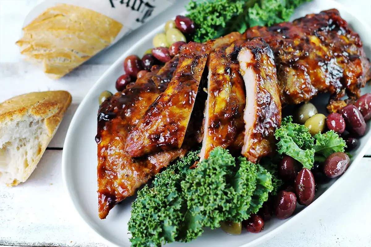 Co ugotować na żeberkach - pyszne przepisy, które zaskoczą smakami