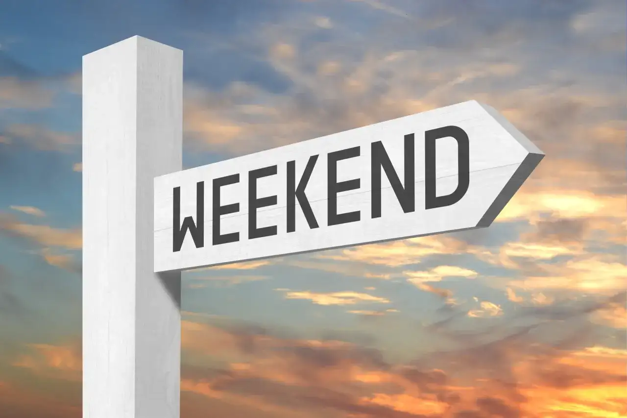 Weekend czy łikend? Poznaj poprawną pisownię i odmianę