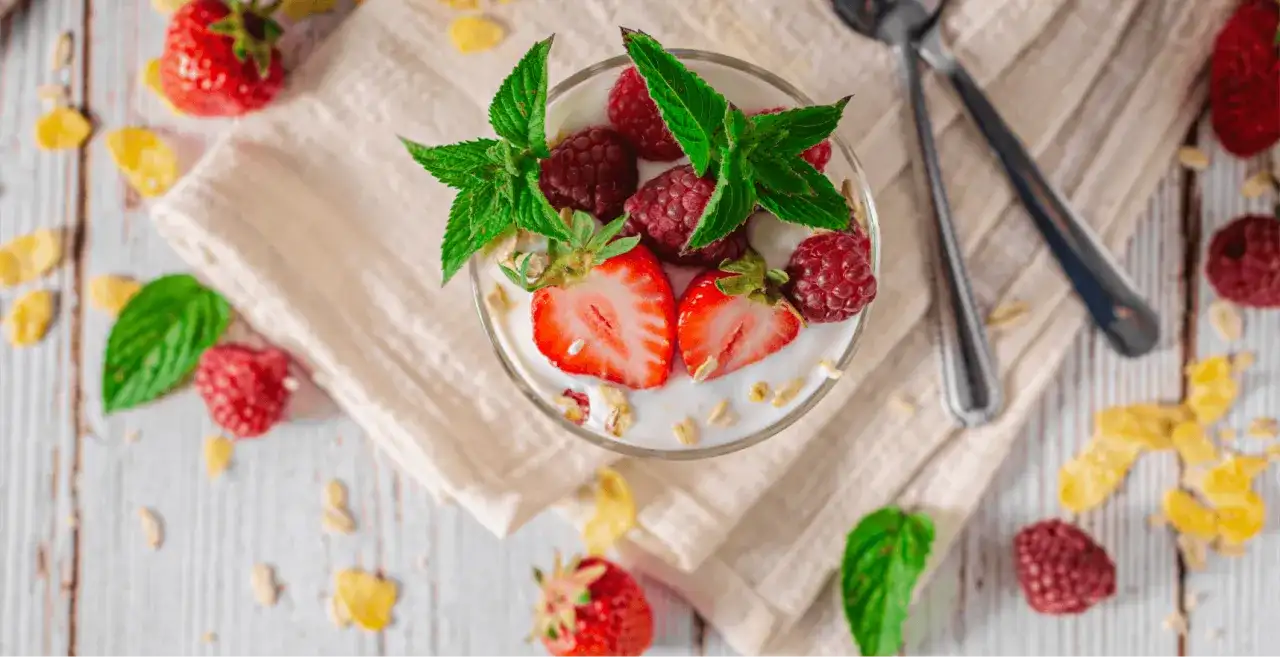 Przepisy na zdrowe desery, które zaskoczą smakiem i nie przytyją