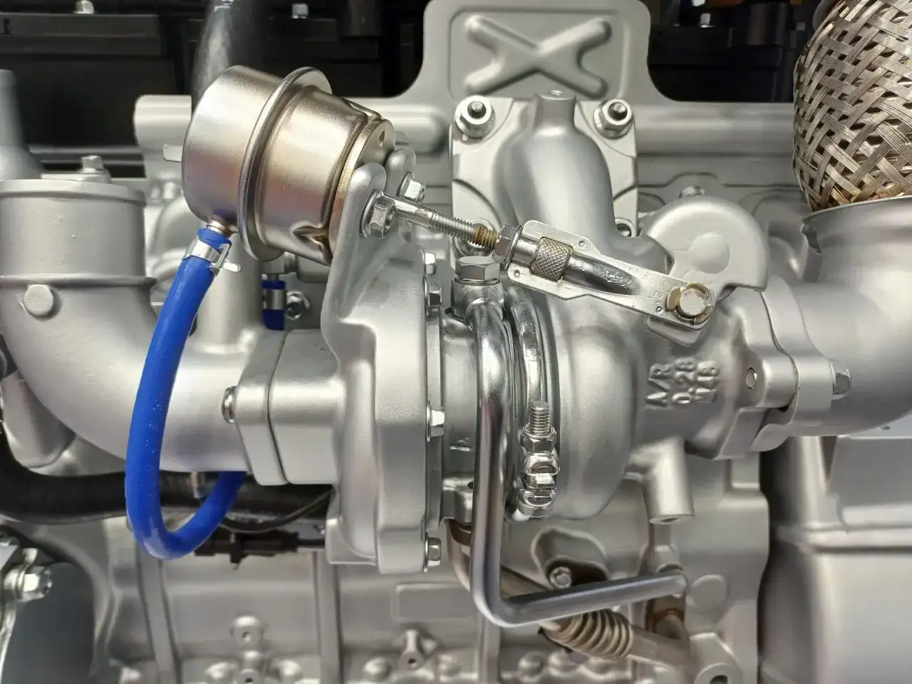 Turbo C 330: Zestawy turbo i ich zastosowanie w traktorze C 330