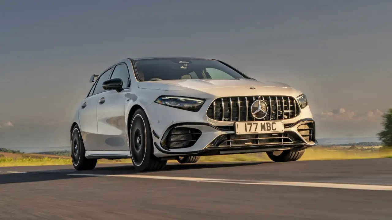 Mercedes-AMG A 45 S – ekstremalne osiągi w eleganckim hot-hatchu
