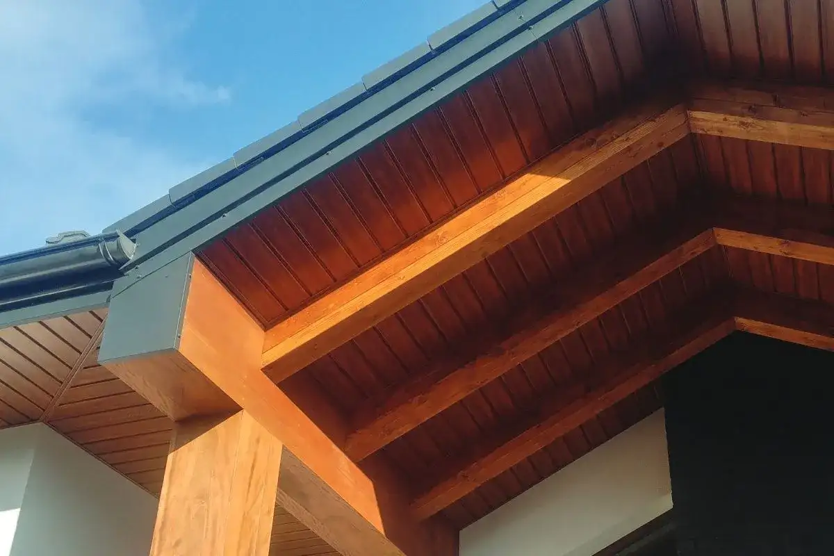 Podbitka przed czy po elewacji - kiedy wybrać najlepszą opcję?