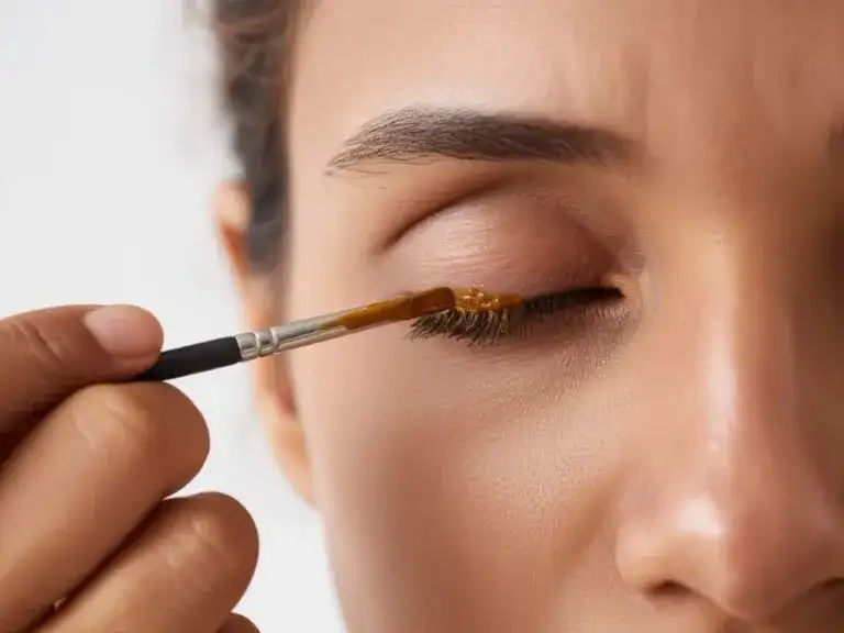 Henna rzęs: 2-4 tygodnie! Jak przedłużyć jej trwałość?
