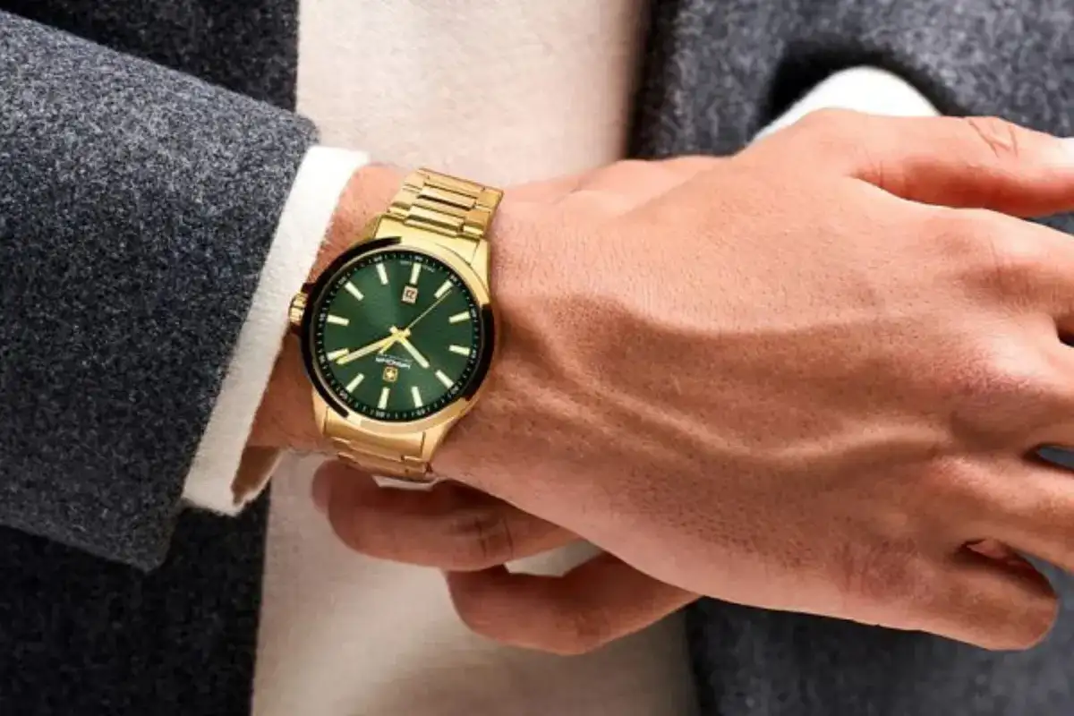 Złoty zegarek męski: Inwestycja w styl? Jak wybrać i nie dać się oszukać