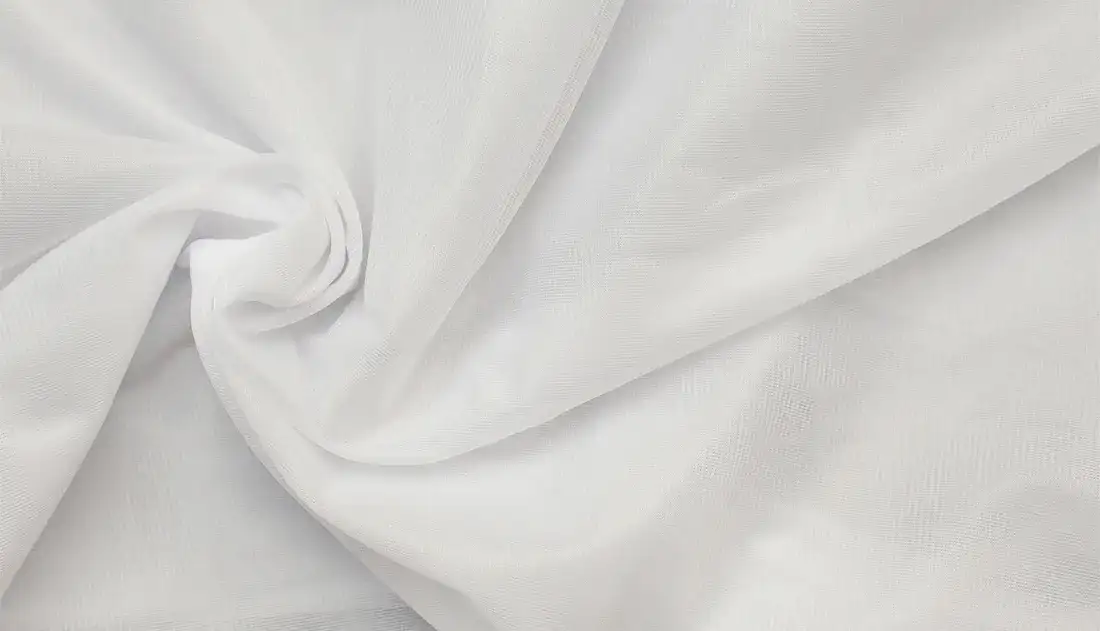 Czy poliester się rozciąga? Odkryj prawdę o elastyczności materiału