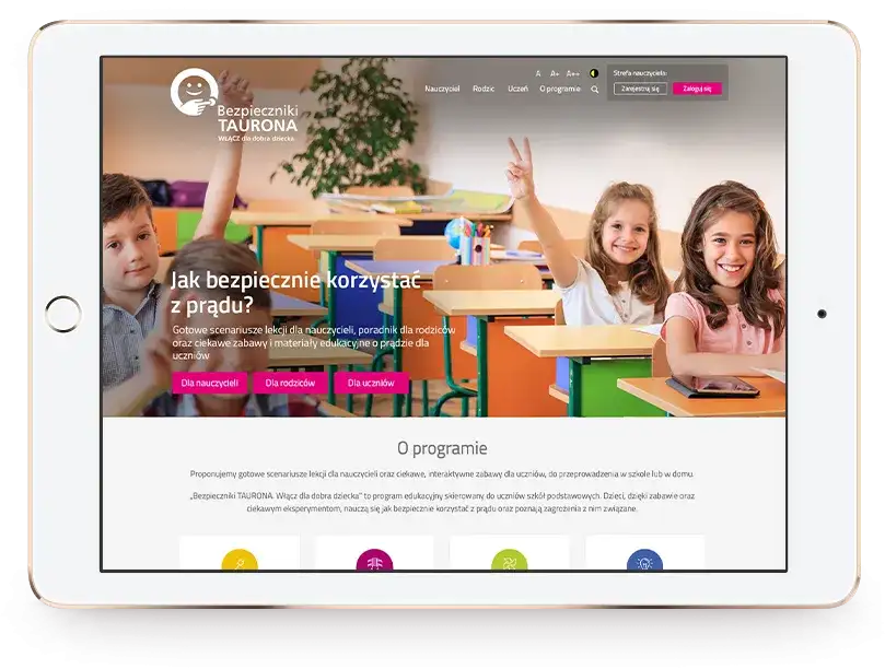 Zabawa w nauczycielkę: Kreatywna edukacja dla dzieci w domu