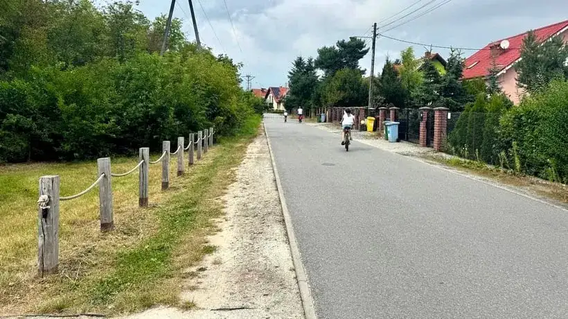 Jak łatwo dotrzeć na Komuny Paryskiej 1a - lokalizacja i dojazd we Wrocławiu