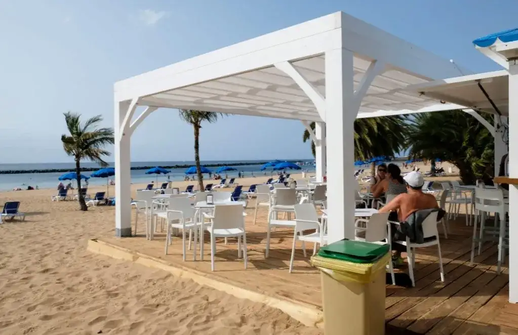 La Isla Beach Club Playa de Las Teresitas: Experiencia única y deliciosa