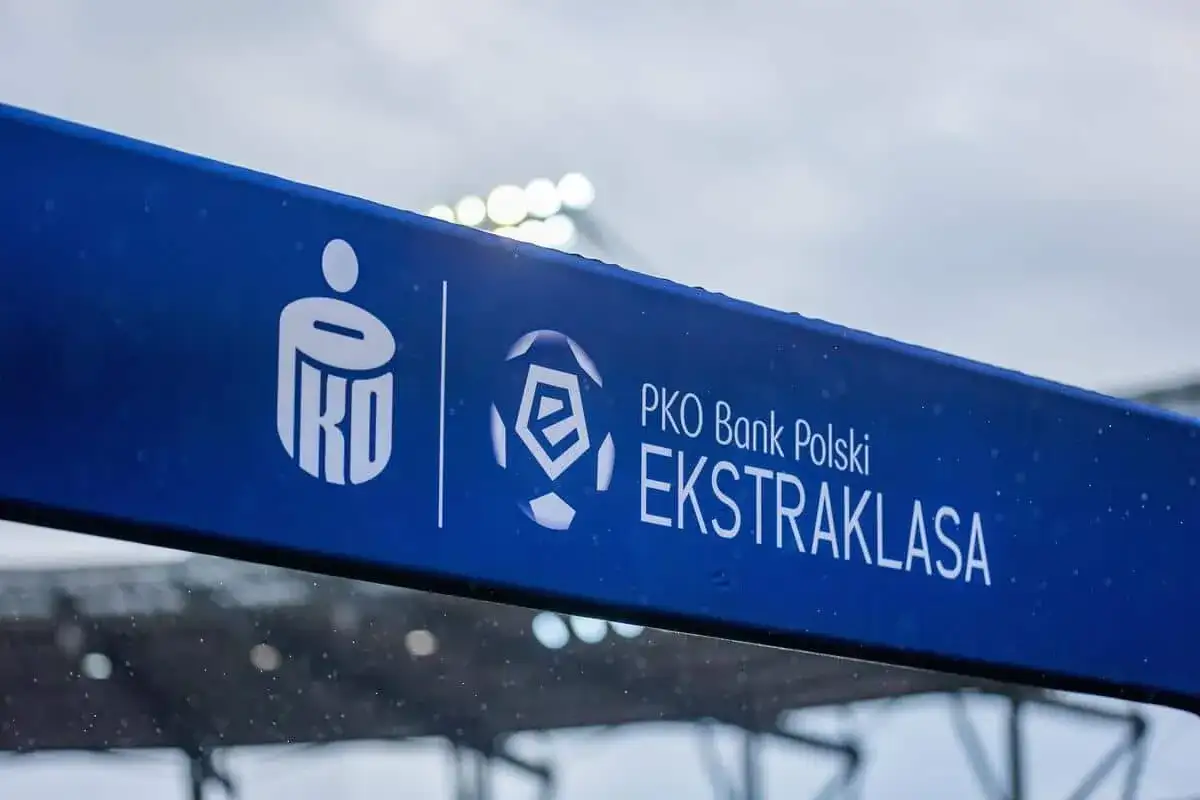 Gdzie oglądać Ekstraklasę? Sprawdź najlepsze opcje transmisji