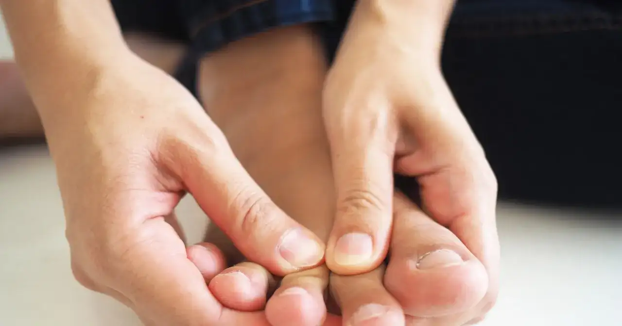 Mrowienie, drętwienie? To mogą być neurologiczne objawy niedoboru potasu