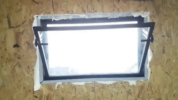 Jak wstawić okno w blaszaku? Poradnik krok po kroku