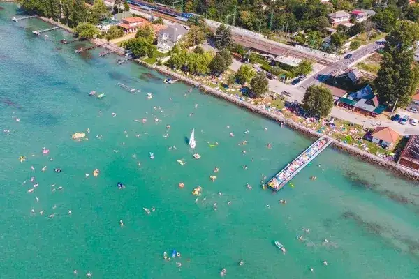 Węgry Balaton - Spotkanie z błękitnym pięknem na wakacjach w sercu Europy
