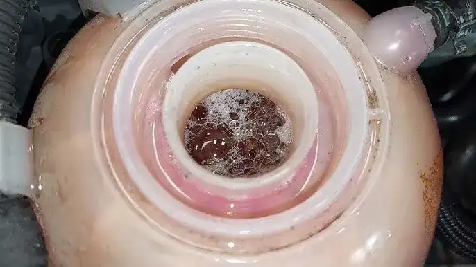 Zatkana chłodnica objawy: jak rozpoznać problemy i uniknąć awarii