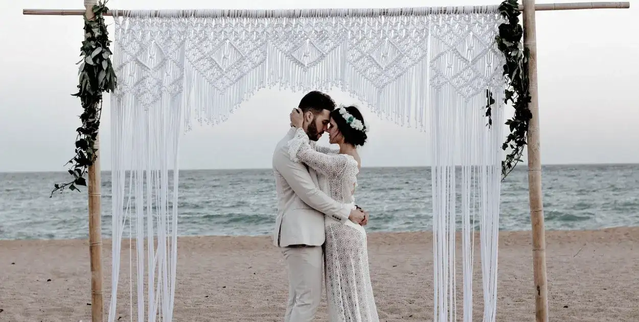 Ślub w Grecji: Ile kosztuje? Sprawdź ceny i zaplanuj budżet