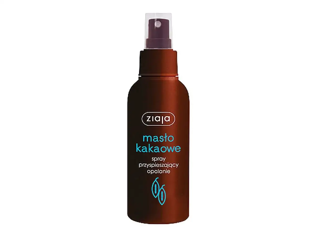 Brązowa butelka z atomizerem Ziaja Masło kakaowe – spray przyspieszający opalanie. Poznaj, jak działa przyspieszacz opalania dla pięknej skóry.