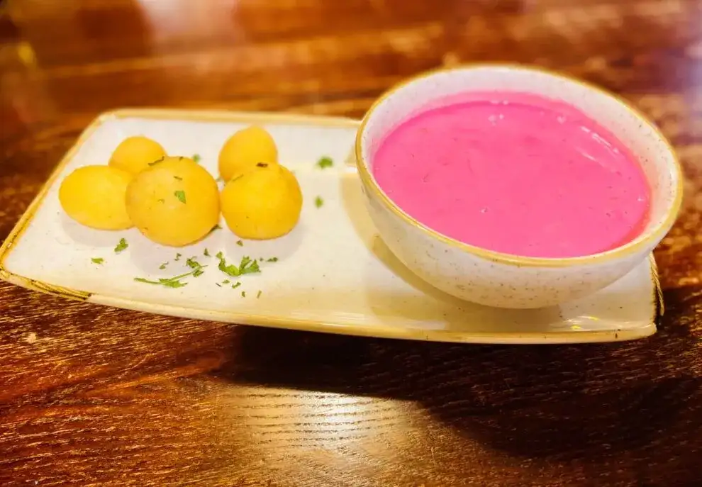 Najlepsze smaki Wilna: gdzie zjeść wyjątkowe dania litewskie