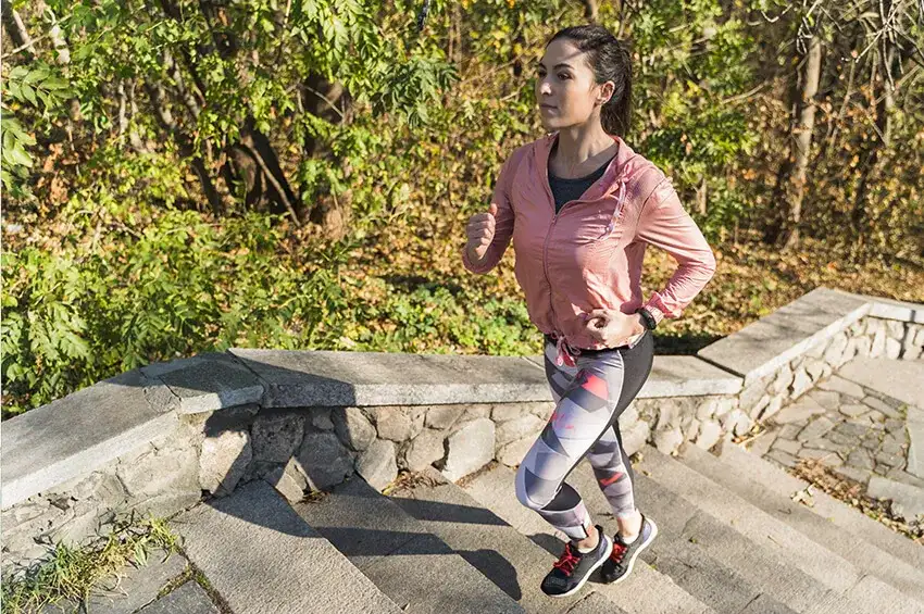 Bieganie w zimie? Odkryj sekrety komfortu i bezpieczeństwa!