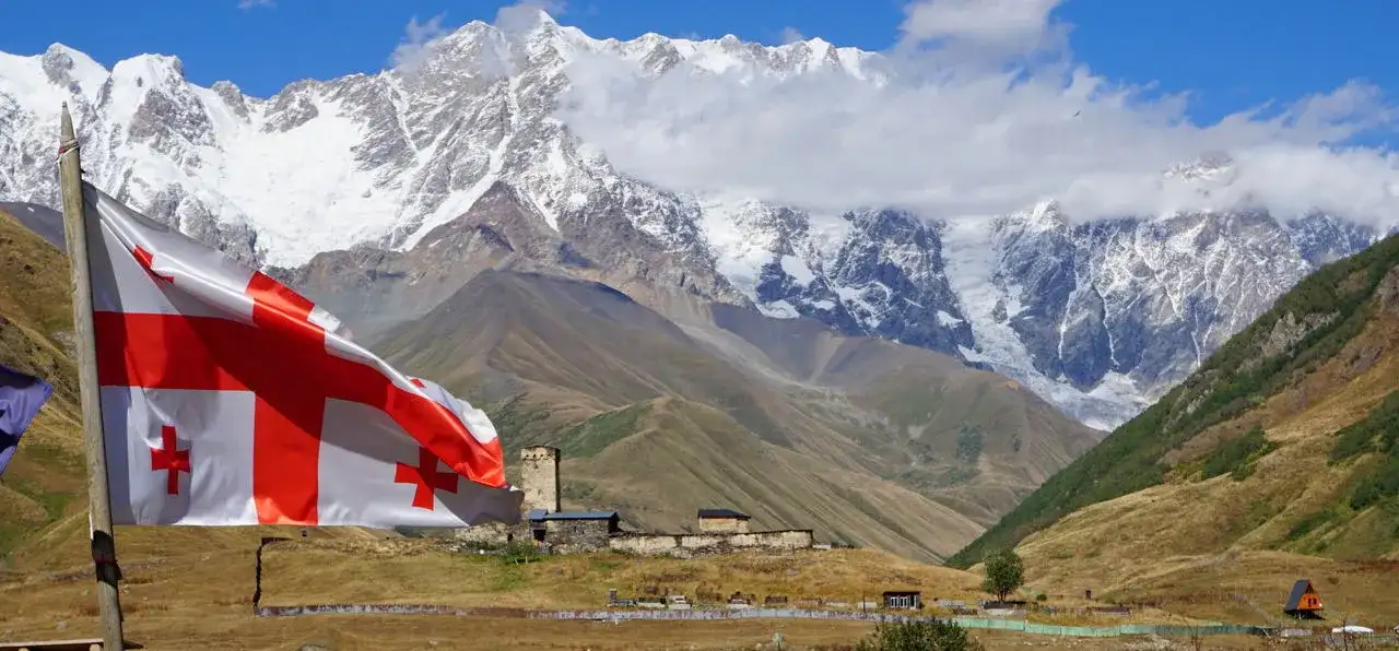 Planowanie wakacji w Gruzji na własną rękę: Jak zwiedzać 