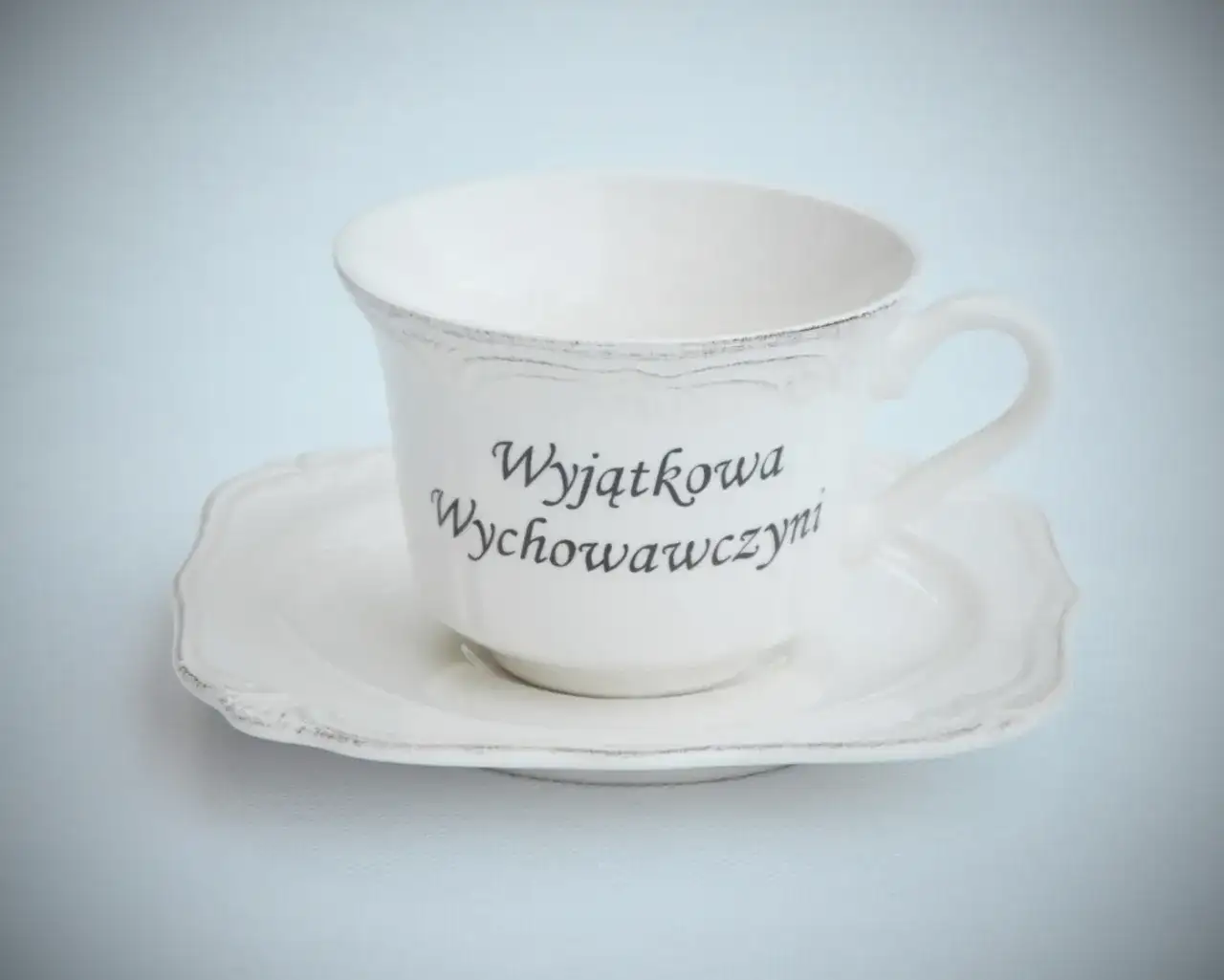 Co kupić na dzień nauczyciela wychowawczyni, aby ją zaskoczyć?