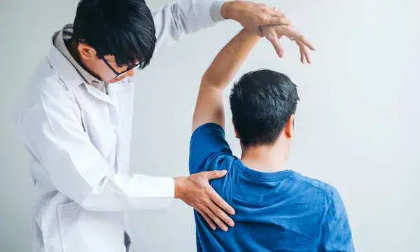 Co daje specjalizacja z fizjoterapii? Poznaj korzyści i możliwości