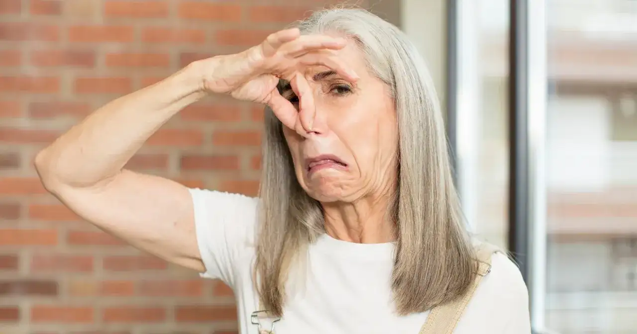 Jak wypuścić gazy z jelit? Szybkie triki i domowe sposoby