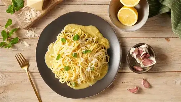 Zdrowe spaghetti z indyka - pyszny przepis na lekką kolację