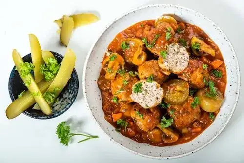 Wyjątkowe przepisy na wieprzowinę z pieczarkami, które zachwycą każdego