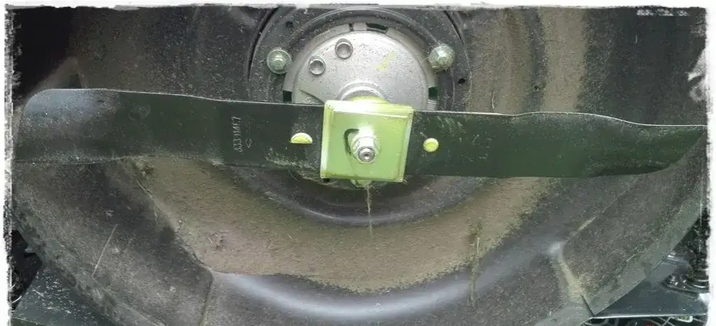 Jak założyć noże do kosiarki - proste kroki, które musisz znać