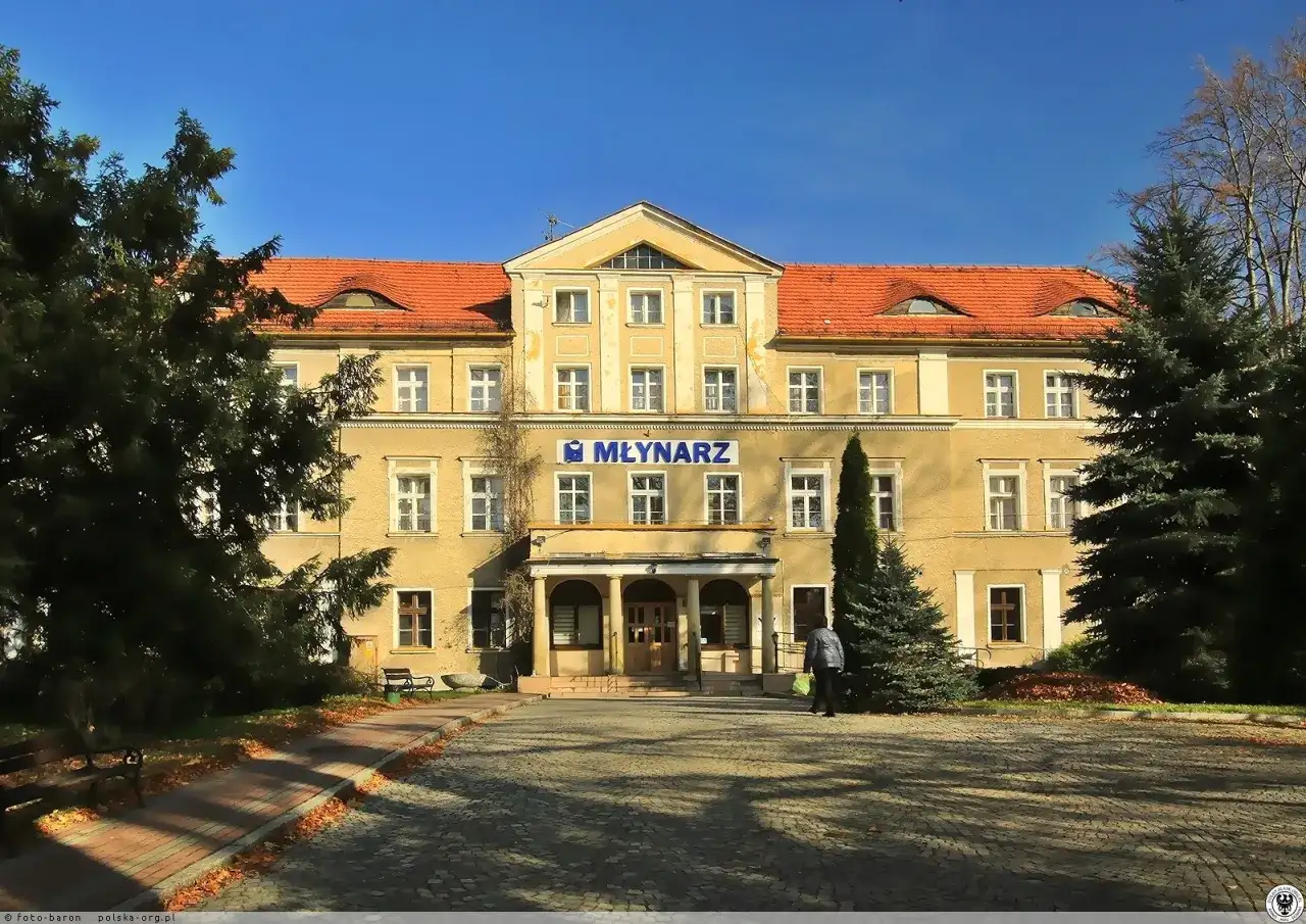 Młynarz Szczawno-Zdrój: Co musisz wiedzieć przed wyjazdem?