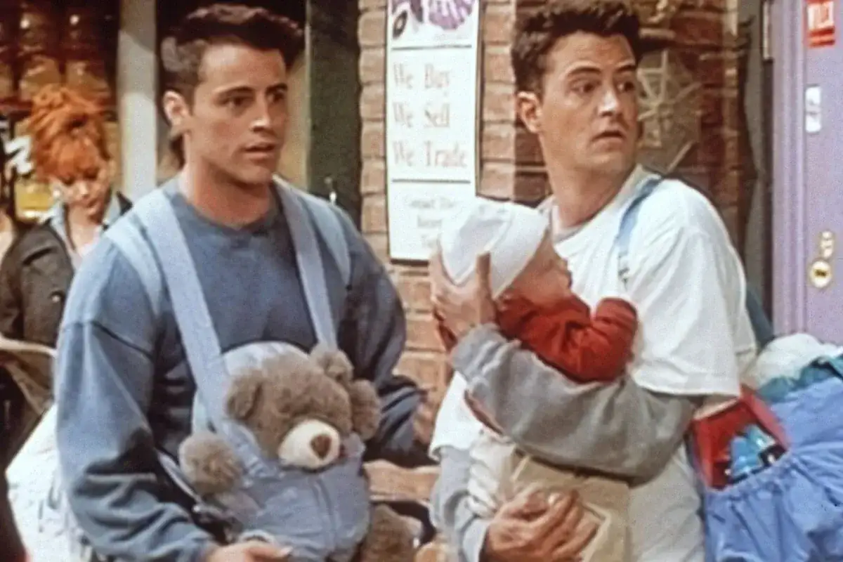 Chandler Bing: Sarkazm, ewolucja i dziedzictwo Perry'ego