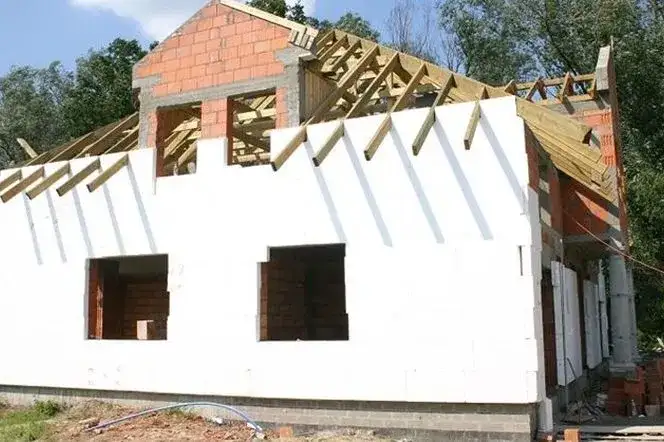 Ile styropianu pod wylewkę? Sprawdź, aby uniknąć błędów w izolacji