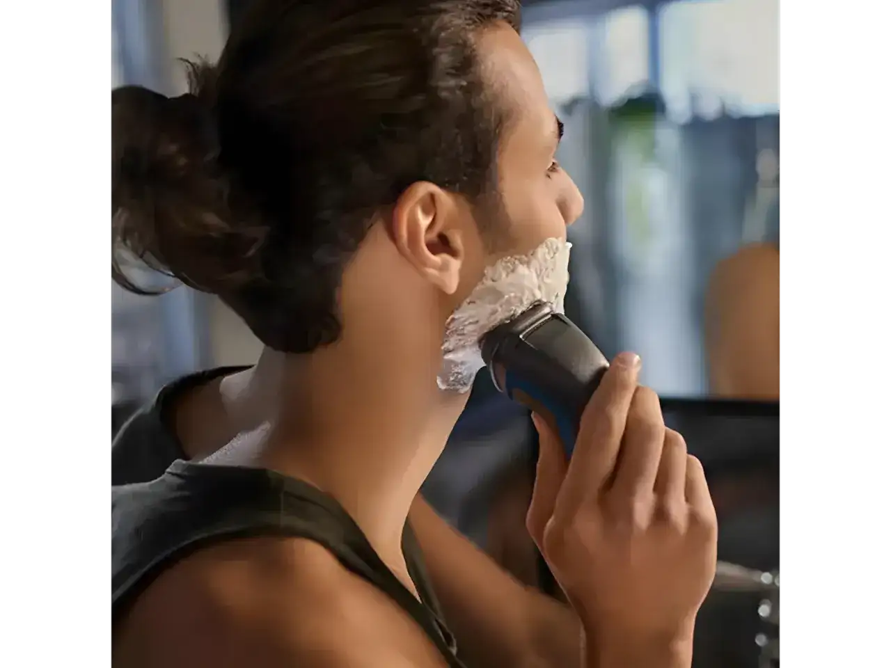 Jak golić się golarką elektryczną? Gładka skóra bez podrażnień