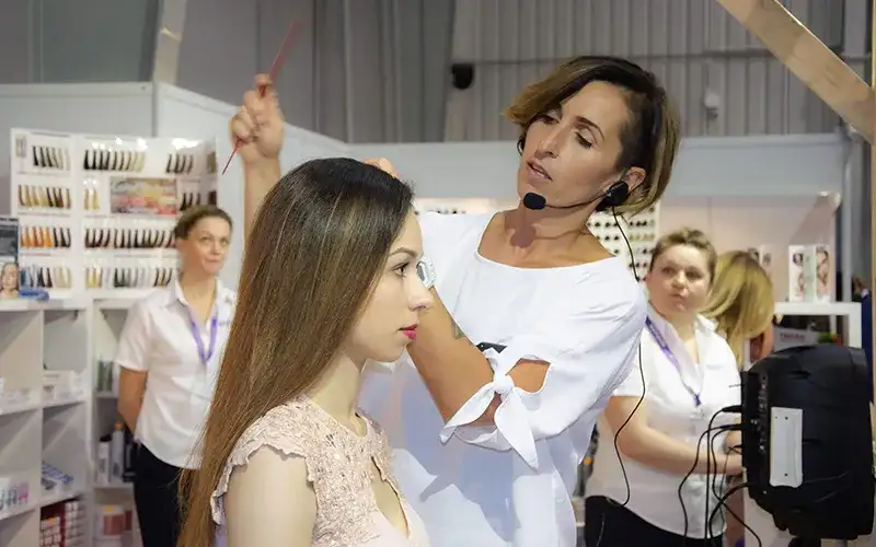 Sekrety markowego fryzjera męskiego: za co płacisz?