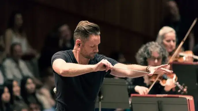 Muzyka z filmu Iluzja: Fascynująca ścieżka dźwiękowa Briana Tylera