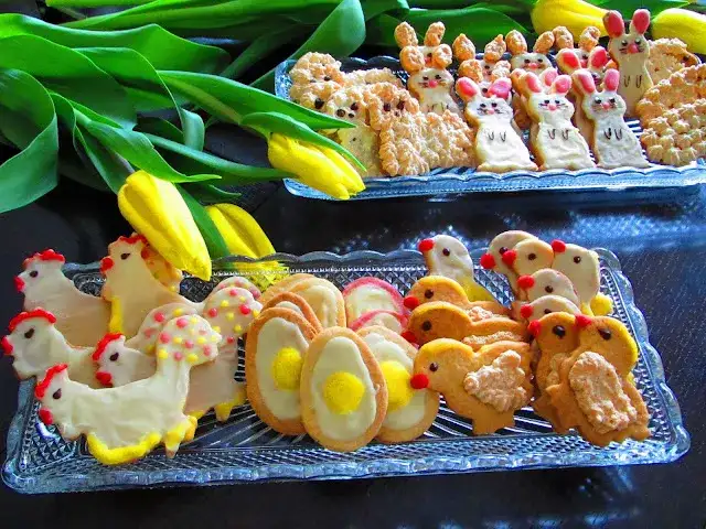 Jakie ciastka na Wielkanoc? Przepisy na tradycyjne i nowoczesne wypieki