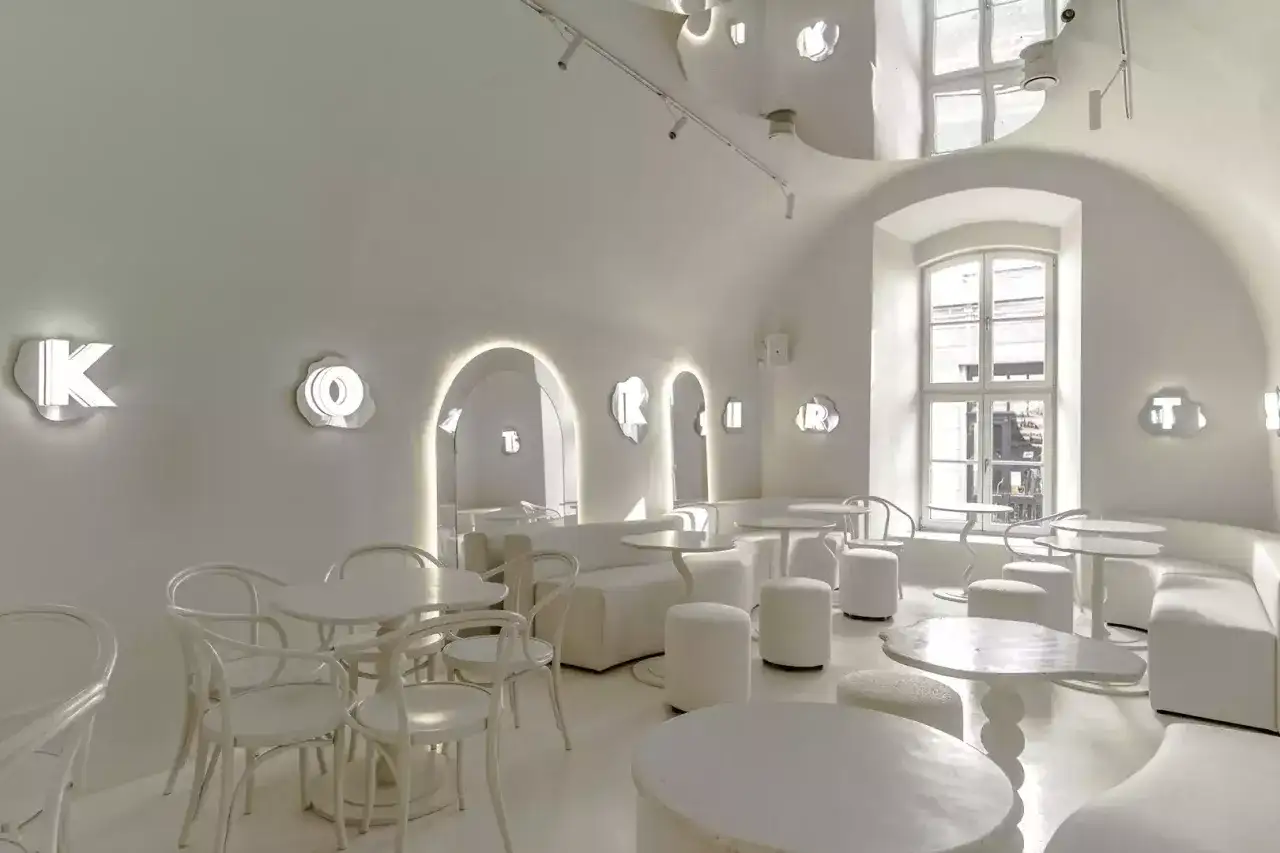 Gdzie na drinka w Krakowie? Odkryj najlepsze bary i koktajle