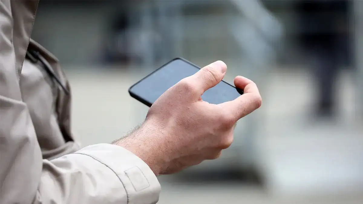 Jak pobrać obrazek na telefon - prosty sposób na każdym urządzeniu