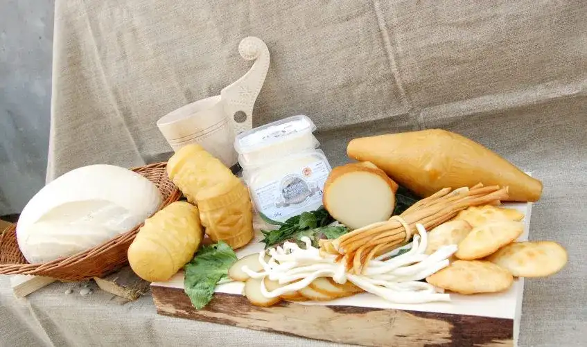 Bacówka u Bucka: Czy znasz smak prawdziwego oscypka z Gorców?