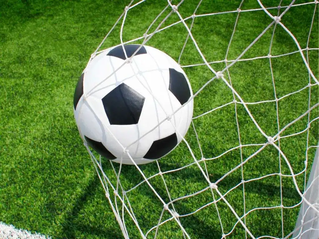 Co to znaczy hattrick w piłce nożnej? Zaskakujące fakty i przykłady