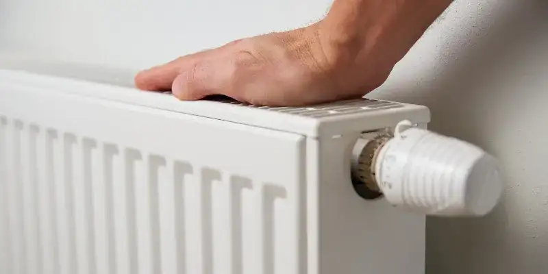 Jak odpowietrzyć grzejnik w bloku i uniknąć problemów z ogrzewaniem