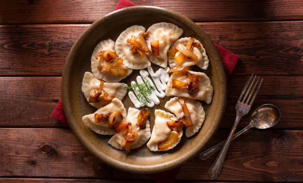 Zarobki w pierogarni: poznaj realne zyski z własnego biznesu gastronomicznego